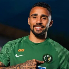 Football club signed a player from Cape Verde