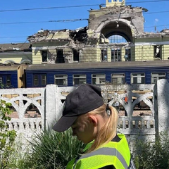 Пострадавшие в результате обстрела в Лозовой