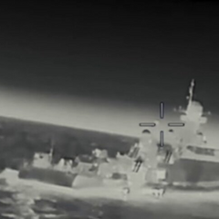 Удар ГУР по російському кораблю в морі