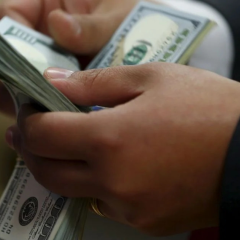 Image with 'USA 100 dollars' label