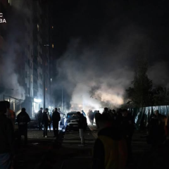 Медична допомога постраждалому на оболонському мосту