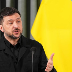 Гарантии безопасности США для Украины зависят от вывода войск из Донбасса, говорит Зеленский