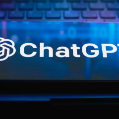 Родители программистки Amazon обвиняют OpenAI в трагедии после советов ChatGPT по отказу от лекарств