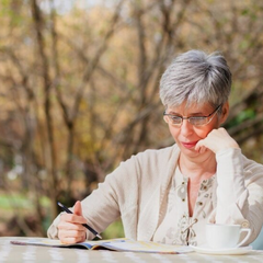 Пенсія за вислугу років та нова робота: ПФУ уточнило умови виплат