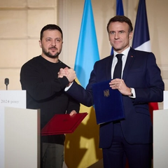 Авария самолета в Торонто, встреча президентов Украины и Франции