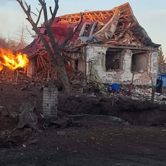 Автомобиль сбитый на остановке в Житомире