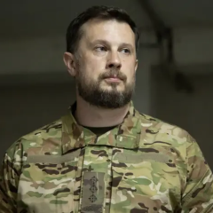 Комбриг отправил офицеров в пехоту