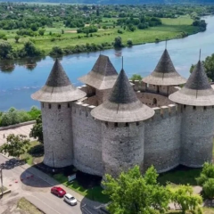 Greece - a tourist hit due to low prices