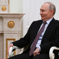 Putin changes rhetoric after parade