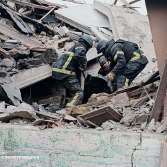 Руйнування будинку внаслідок російської атаки