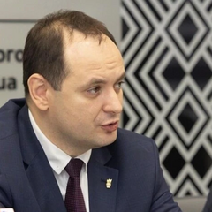 Марцінків запитав місцевих про виховання