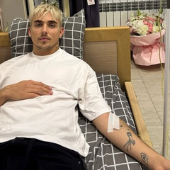 Изображение певца Melovin, который госпитализирован в больницу