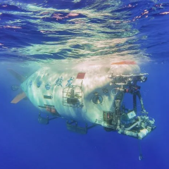 Китайський батискаф досліджує морське дно