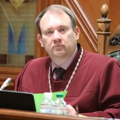 Суддя Верховного суду з днем народження