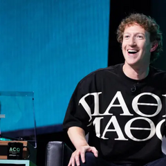 Лого Meta на тлі суперкомп'ютеру