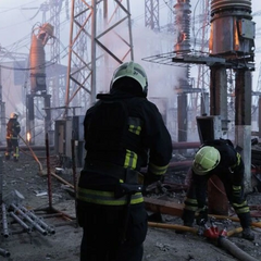 Графік аналізу на фоні державних прапорів