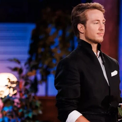 Герой нового выпуска «Холостяка» вместе с родителями