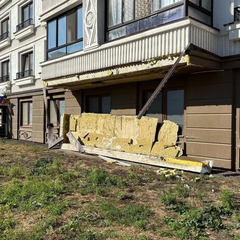 Руїни будинків в Маріуполі