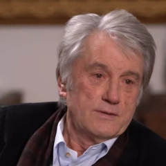 Viktor Yushchenko and the mother of the fallen soldier