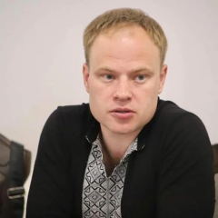 Police investigates surveillance of journalists