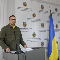 Статуетка диплома доктора філософії Усика