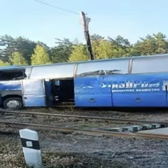 ДТП з автобусом і потягом