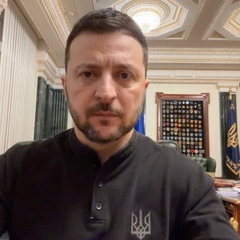 На зображенні розповідь про військову авіацію