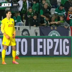 Фанати Омонії провокують Динамо