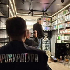 Підпільний цех з виробництва рідин для електронних сигарет