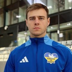 Vladislav Geraskevich with the flag of Ukraine