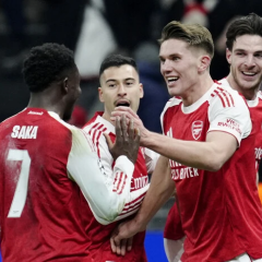 Champions League: Arsenal first to advance to the knockout stage