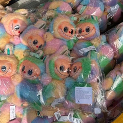 Підроблені «Лабубу» на фурзі вантажівка