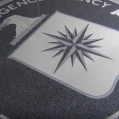 Логотип ЦРУ, изображенный в новостях о COVID-19