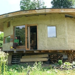 Будинок зі сміття від харків'янки