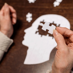 Brain Neurons Shift Between Conscious and Suppressed Face Perceptions About 15 Times Per Second