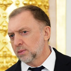Oleg Deripaska and bandy