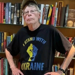 Stephen King speaks to Ukrainians on war anniversary