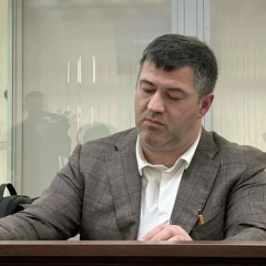 Court reduces Nasirov's bail in half