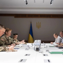 Ukraine discusses defense needs with new US military attaché