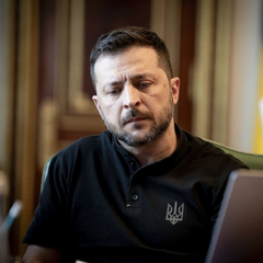 Зеленський працює над миром