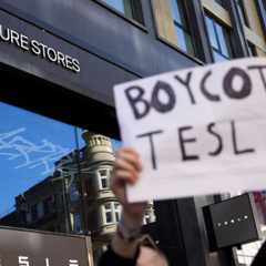 Графік зростання акцій Tesla після відходу Маска