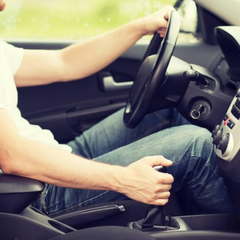 Спрос на газ упал почти вдвое: водители экономят на авто