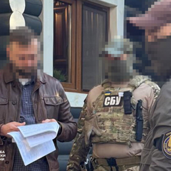 Схема легалізації в Євросоюзі: посадовець допомагав росіянам