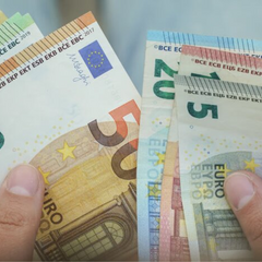 Правило 10 тисяч: накопичення 10000 євро та доларів