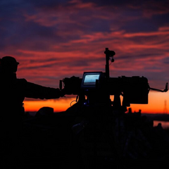 Росіянський військовий з тарганом