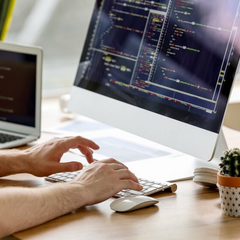 Флаг Украины и график доходов