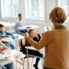 Підручники в українських школах закінчилися