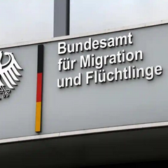 Українські біженці в Німеччині: скорочення виплат та штрафи