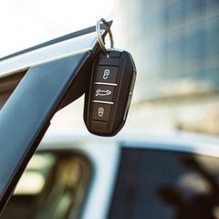 Фото автомобіля з затриманим водієм