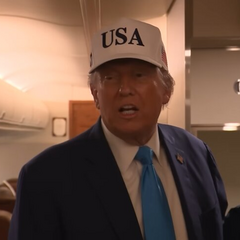 Трамп комментирует разговор с Зеленским